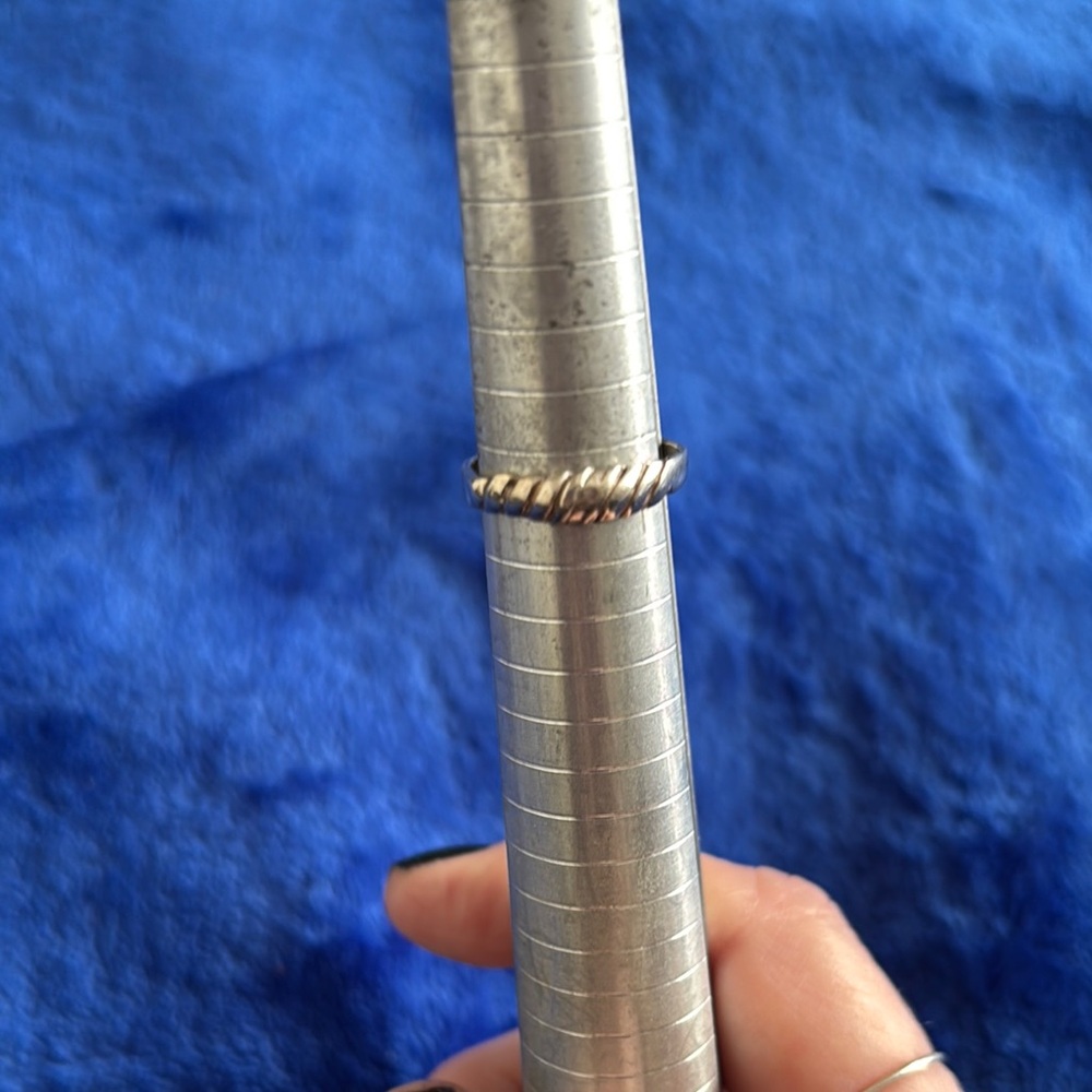 Elegant Silver Ring with Textured Design